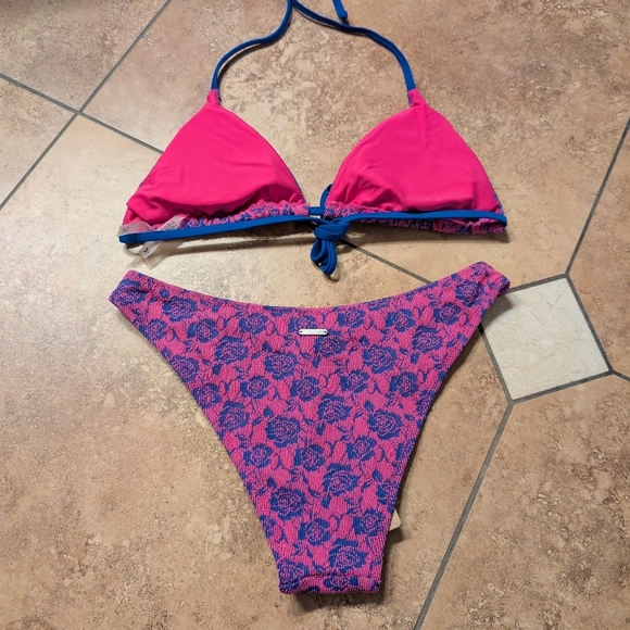 Berlook/ New With Tags/ Medium/ Blue And Pink Bikini Set - Picture 2 of 2